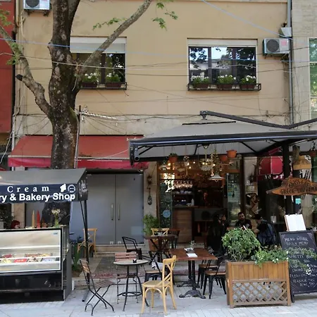 Millenium 酒店 地拉那